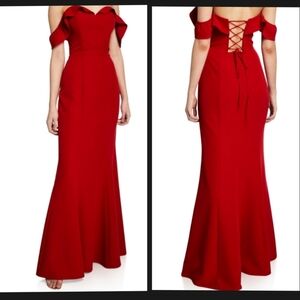 WAYF The Lisa Off Shoulder Sweetheart Trumpet Gown